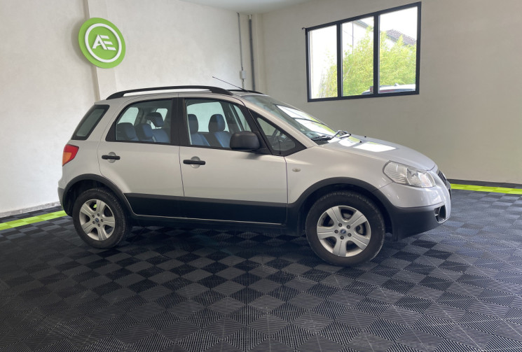 FIAT Sedici 1.9 Multijet 8v 120ch Dynamic 4x4 5p + Jantes Alu / Idem Suzuki SX4