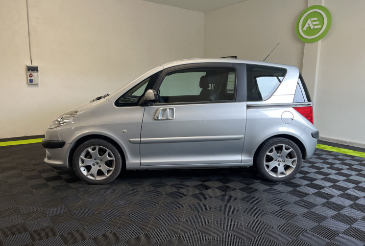Peugeot 1007 1.6 16v 110 cv Sporty Pack 2-Tronic + Attelage
