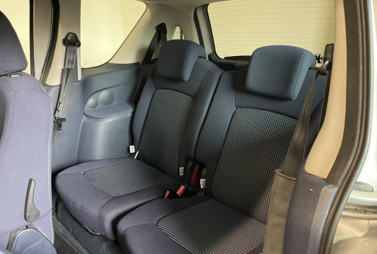 Peugeot 1007 1.6 16v 110 cv Sporty Pack 2-Tronic + Attelage // Kit Distri neuf // Garantie 12 Mois