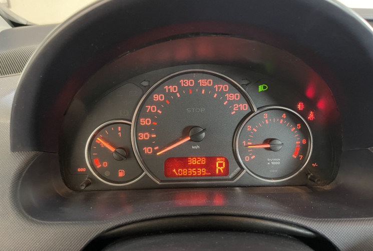 Peugeot 1007 1.6 16v 110 cv Sporty Pack 2-Tronic + Attelage