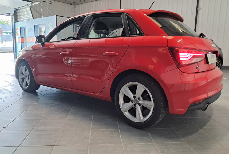 Audi A1  1.0 TFSI 95 ultra Ambition S tronic 7 * PARFAIT ETAT * SUIVI ENTRETIENT * 