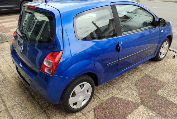 Renault Twingo 2 1.2 i  75 cv