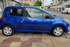 Renault Twingo 2 1.2 i  75 cv