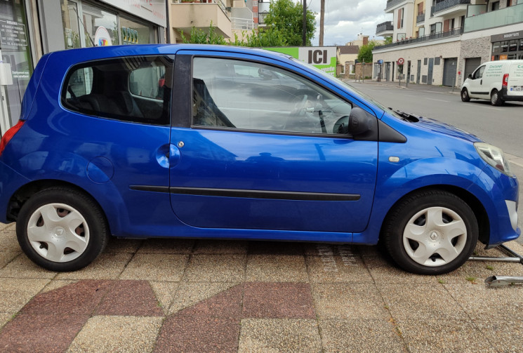 Renault Twingo 2 1.2 i  75 cv