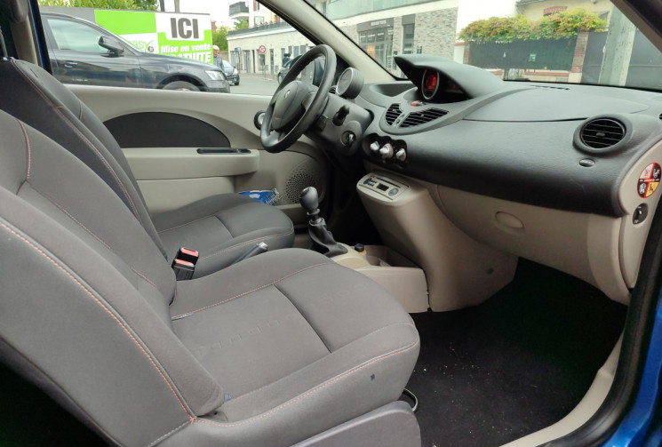 Renault Twingo 2 1.2 i  75 cv