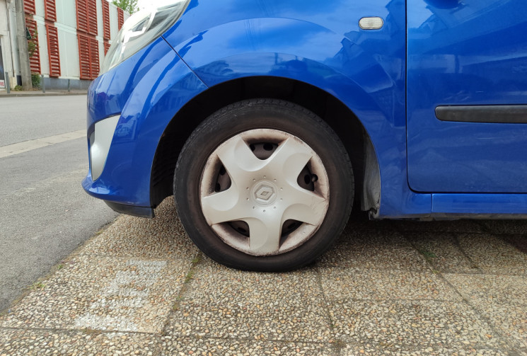 Renault Twingo 2 1.2 i  75 cv