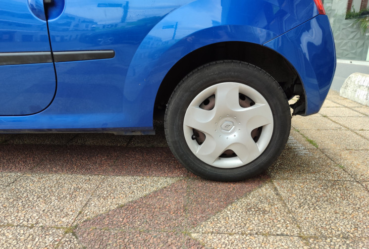 Renault Twingo 2 1.2 i  75 cv