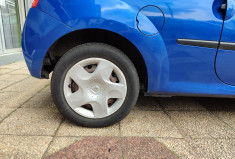 Renault Twingo 2 1.2 i  75 cv