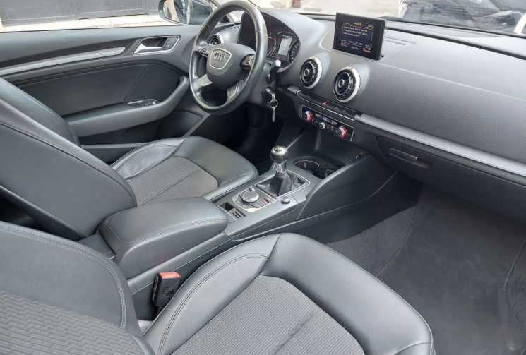 Audi A3 1.6 TDI 110CH AMBIENTE