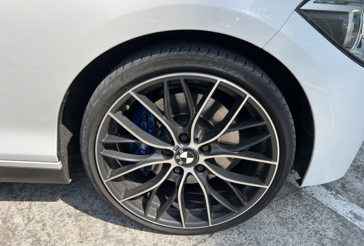 BMW Série 1 M 135i 3.0 320 XDrive BVA8 / Toit Ouvrant / Harman Kardon / Keyless / Silencieux M Perf