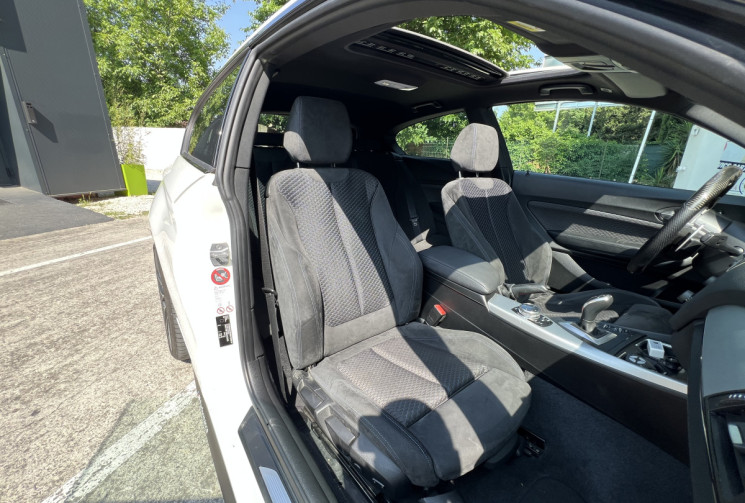 BMW Série 1 M 135i 3.0 320 XDrive BVA8 / Toit Ouvrant / Harman Kardon / Keyless / Silencieux M Perf