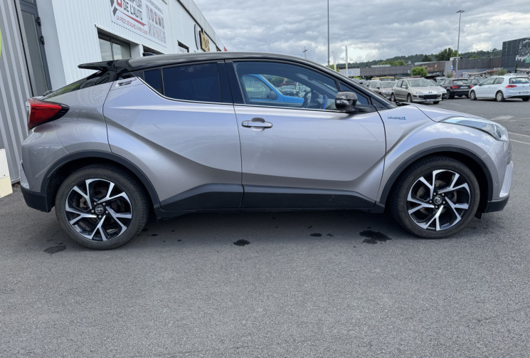 Toyota C-HR 122ch Graphic 2WD / SIEGES CHAUFFANTS / CAMERA DE RECUL