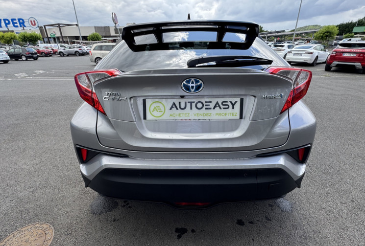 Toyota C-HR 122ch Graphic 2WD / SIEGES CHAUFFANTS / CAMERA DE RECUL