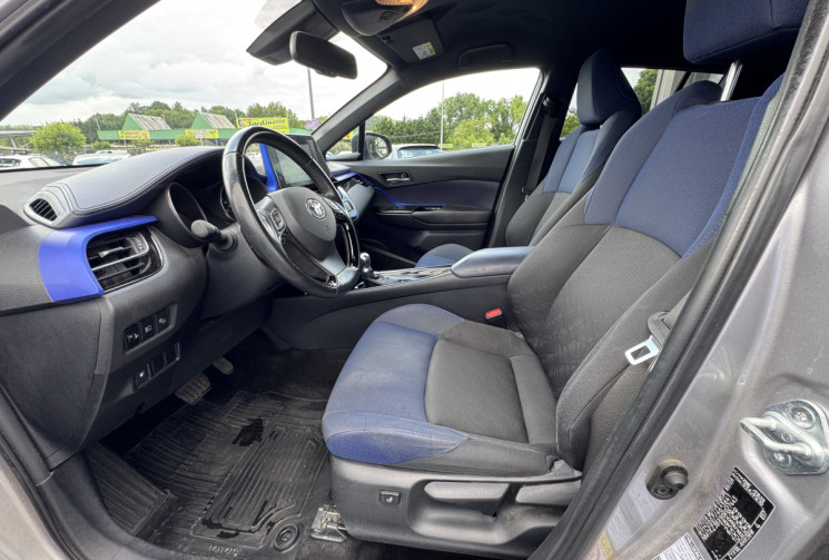 Toyota C-HR 122ch Graphic 2WD / SIEGES CHAUFFANTS / CAMERA DE RECUL