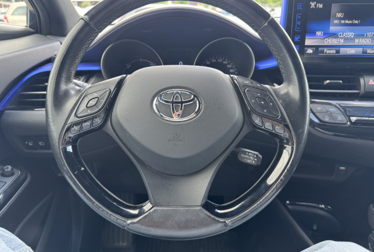 Toyota C-HR 122ch Graphic 2WD / SIEGES CHAUFFANTS / CAMERA DE RECUL