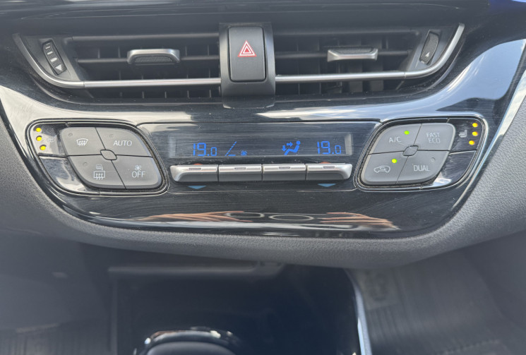 Toyota C-HR 122ch Graphic 2WD / SIEGES CHAUFFANTS / CAMERA DE RECUL