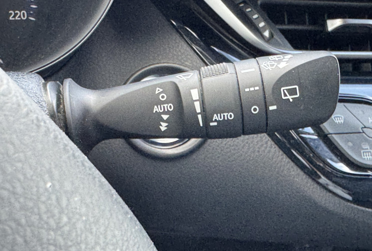 Toyota C-HR 122ch Graphic 2WD / SIEGES CHAUFFANTS / CAMERA DE RECUL