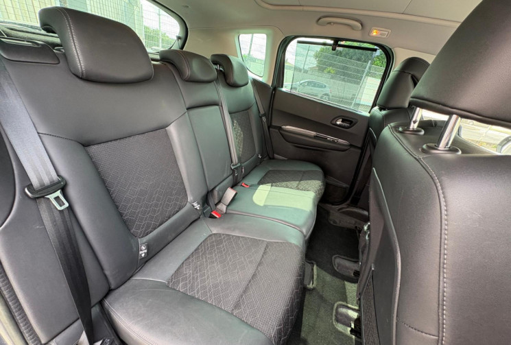 Peugeot 3008  I PH2 1.6 HDI 120 ALLURE/ TOIT PANORAMIQUE/ DISTRIBUTION OK/ GARANTIE 12 MOIS