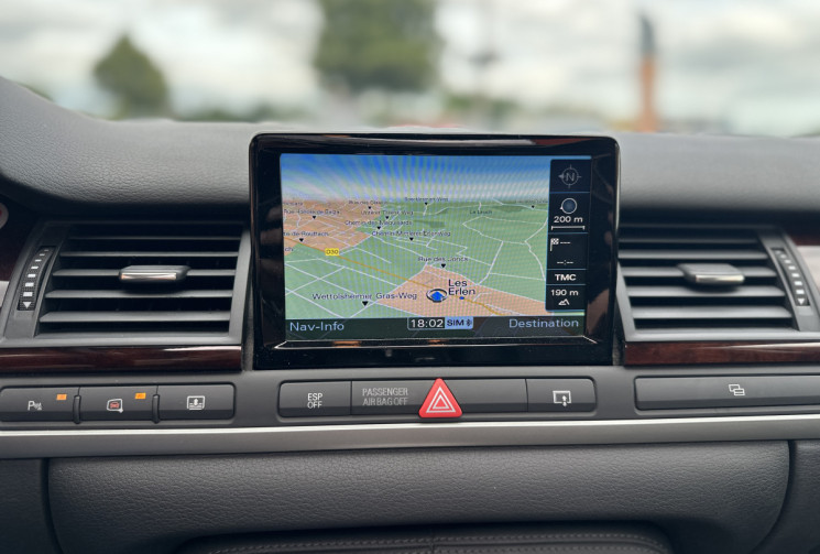 Audi A8 AVUS 3.0 TDI 232CV QUATTRO