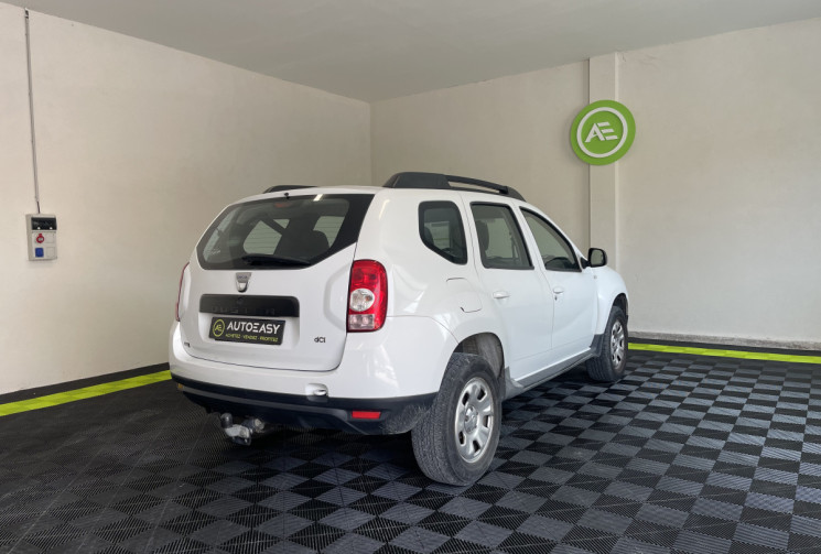 Dacia Duster I (H79) 1.5 dCi 110ch FAP Lauréate 4X2 + Attelage // Kit distribution neuf