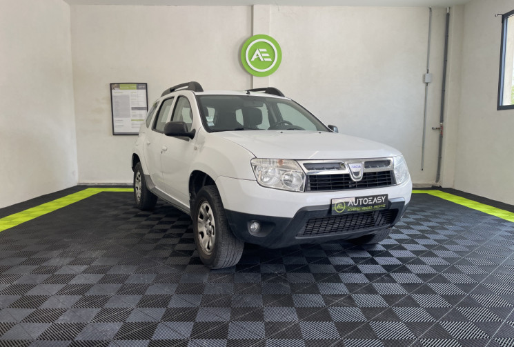 Dacia Duster I (H79) 1.5 dCi 110ch FAP Lauréate 4X2 + Attelage // Kit distribution neuf