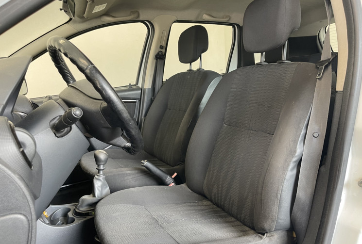 Dacia Duster I (H79) 1.5 dCi 110ch FAP Lauréate 4X2 + Attelage // Kit distribution neuf