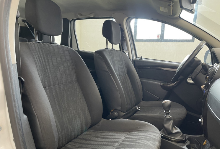 Dacia Duster I (H79) 1.5 dCi 110ch FAP Lauréate 4X2 + Attelage // Kit distribution neuf
