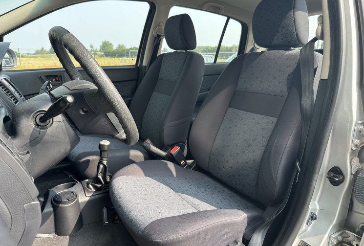 Hyundai GETZ 1.3 i 85cv GLS CLIM / 1ére main