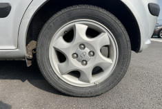 Hyundai GETZ 1.3 i 85cv GLS CLIM / 1ére main