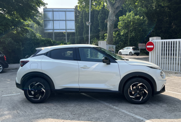 Nissan Juke 1.6 Hybrid 143 N-Connecta BVA / Garantie 2027 / Caméra / Carplay / Keyless 