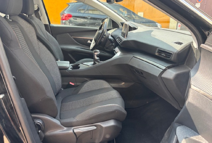 Peugeot 3008 1.5 BLUEHDI 130cv ACTIVE BUSINESS origine France 3eme main 