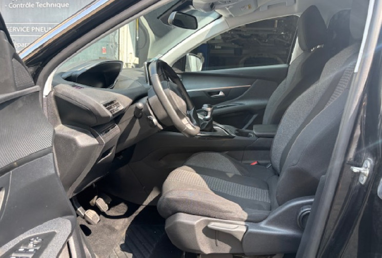 Peugeot 3008 1.5 BLUEHDI 130cv ACTIVE BUSINESS origine France 3eme main 