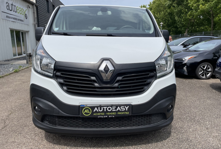 Renault Trafic  Combi L1 1.6 dCi 125 ch energy Life 9 places/79000 km/Attelage