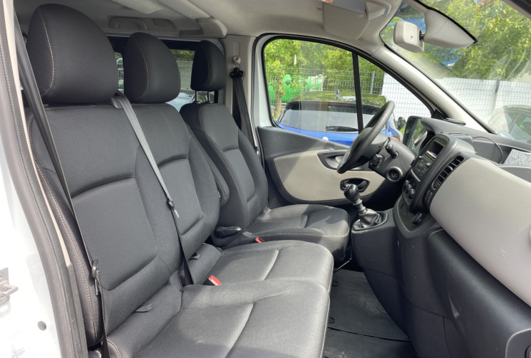 Renault Trafic  Combi L1 1.6 dCi 125 ch energy Life 9 places/79000 km/Attelage