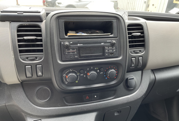 Renault Trafic  Combi L1 1.6 dCi 125 ch energy Life 9 places/79000 km/Attelage