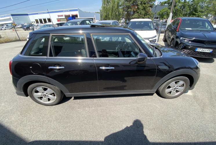 Mini Mini 3 (F55) One First 1.5 i 75 CV + TOIT OUVRANT 
