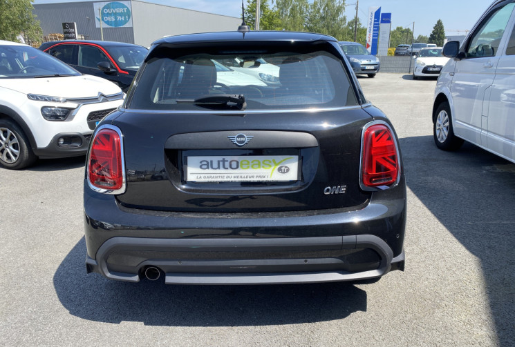 Mini Mini 3 (F55) One First 1.5 i 75 CV + TOIT OUVRANT 