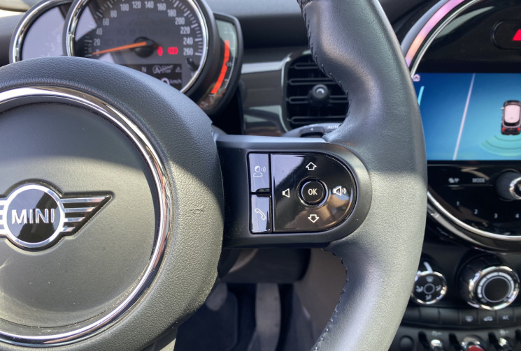 Mini Mini 3 (F55) One First 1.5 i 75 CV + TOIT OUVRANT 