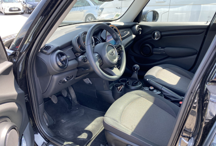 Mini Mini 3 (F55) One First 1.5 i 75 CV + TOIT OUVRANT 