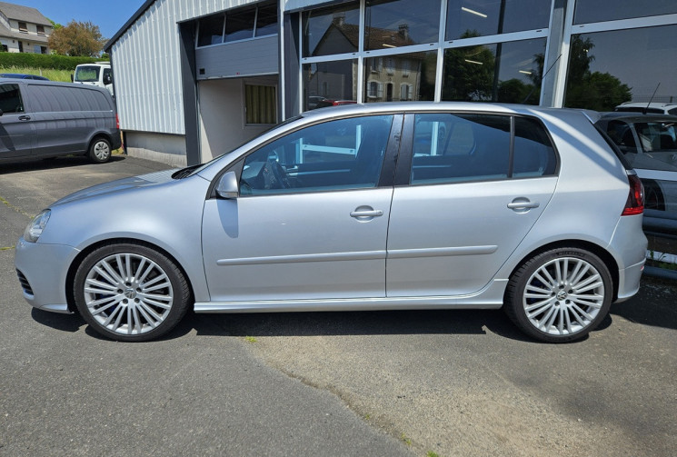 Volkswagen Golf V R32 3.2 V6 TFSI 250 4MOTION DSG6 5P