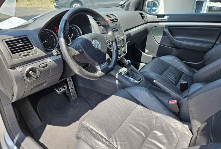 Volkswagen Golf V R32 3.2 V6 TFSI 250 4MOTION DSG6 5P
