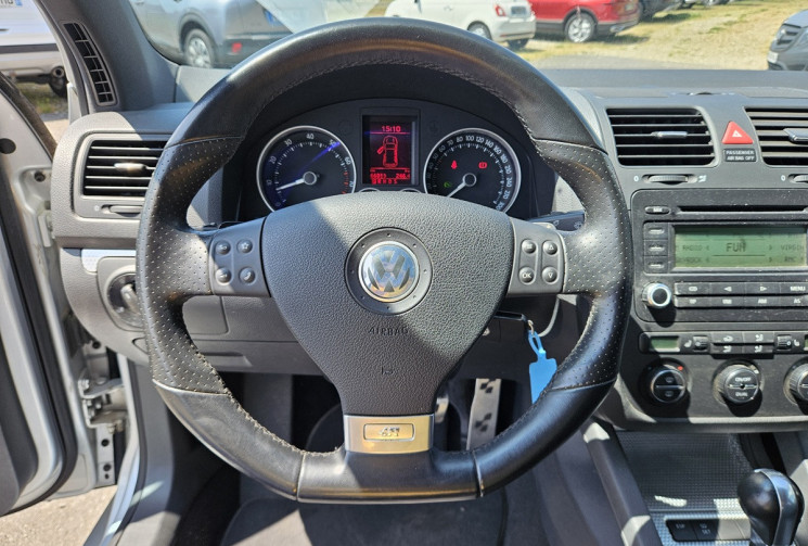 Volkswagen Golf V R32 3.2 V6 TFSI 250 4MOTION DSG6 5P