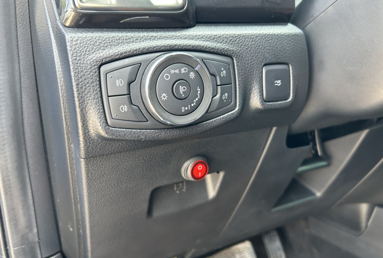 Ford Ranger III (3) 2.0 ECOBLUE 213 Ch DOUBLE CABINE STORMTRAK TVA RECUP