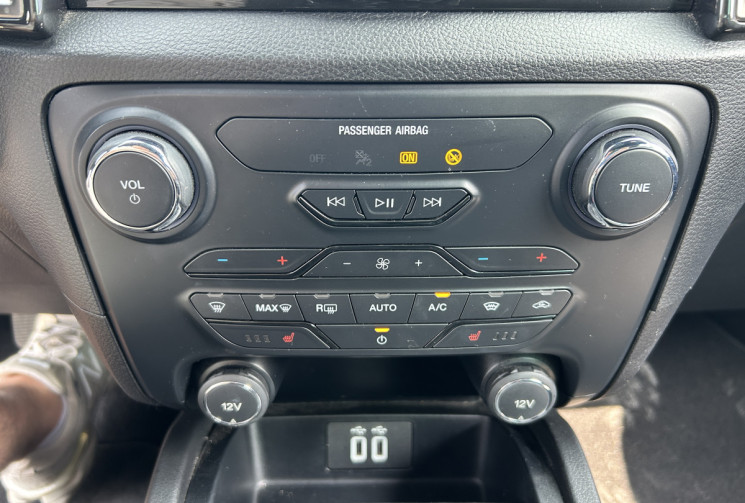 Ford Ranger III (3) 2.0 ECOBLUE 213 Ch DOUBLE CABINE STORMTRAK !! 47.988€ TTC !! * TVA RECUPERABLE