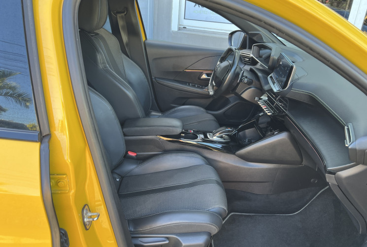 Peugeot 208  II 1.2 Puretech EAT8 130 cv GT-LINE