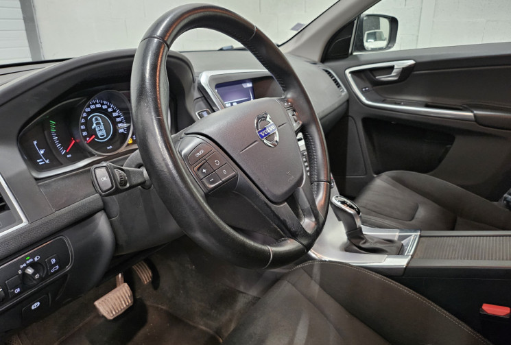 Volvo XC60 D3 150 cv bva momentum