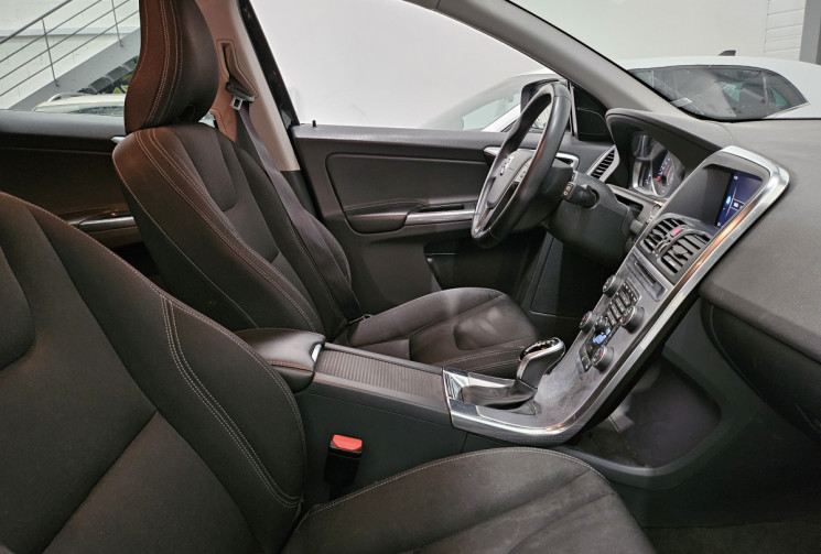 Volvo XC60 D3 150 cv bva momentum