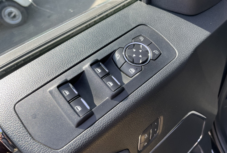 Ford F150 5.0 V8 Flexfuel SuperCrew Platinium *Avec TVA - Sans TVS*