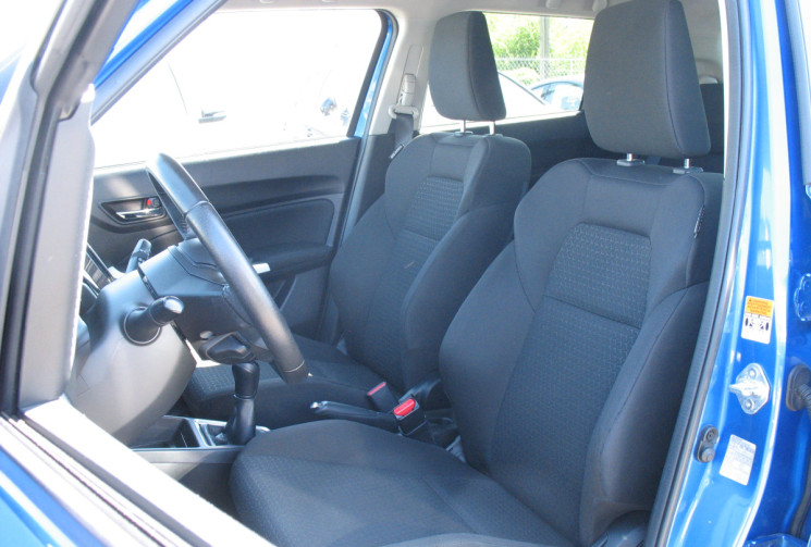 Suzuki Swift 1.2 DUAL JET 90 PRIVILEGE SHVS TOIT GRIS