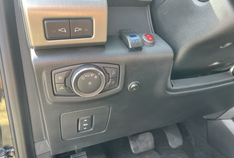 Ford F150 5.0 V8 Flexfuel SuperCrew Platinium *Avec TVA - Sans TVS*